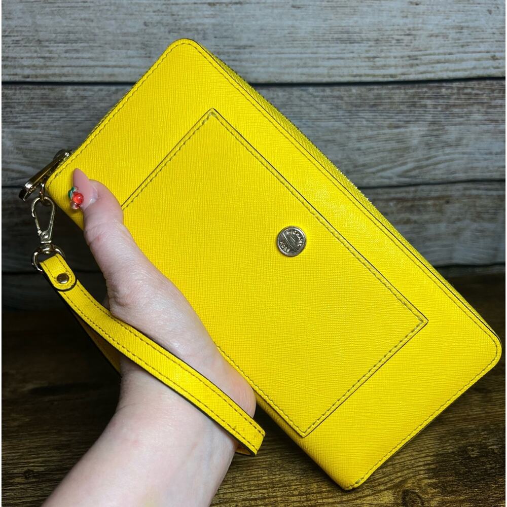 Micheal Kors - Large Zip Around Wristlet - Yellow